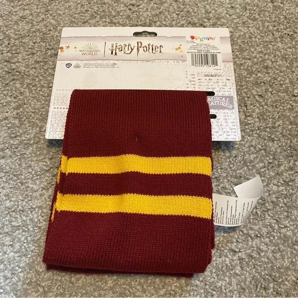 Harry Potter Gryffindor Scarf NEW Red Gold Yellow Universal Studios